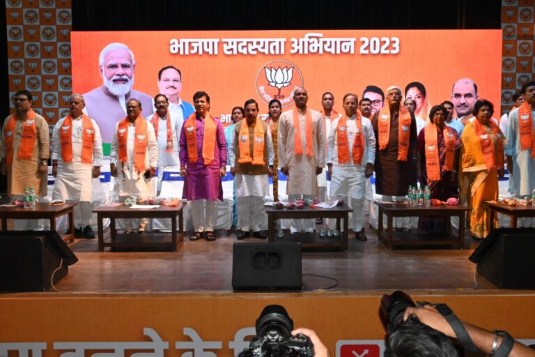 बीजेपी के सदस्यता अभियान की शुरूआत 17 अगस्त से 28 अगस्त तक चलेगा अभियान           अभियान का मूल उद्देश्य हर बूथ पर 100 बीजेपी कार्यकर्ता बनाने का