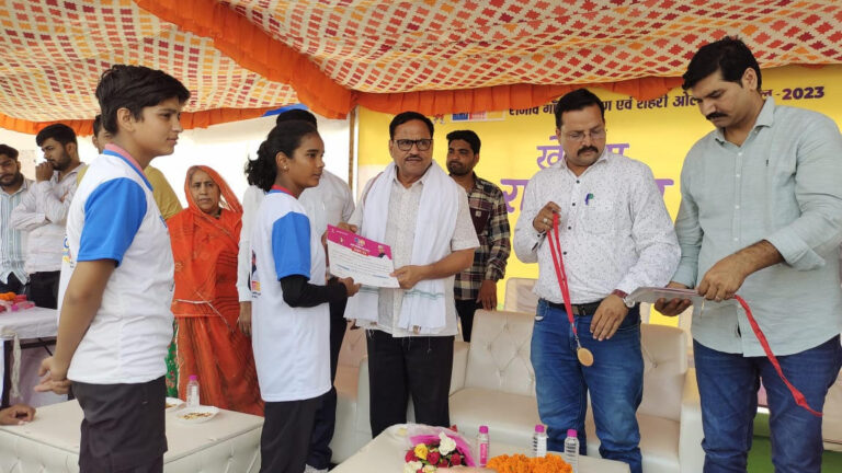 राजीव गांधी शहरी ओलम्पिक खेल का हुआ समापन      विजेताओं को मिले मेडल एवं प्रमाण-पत्र