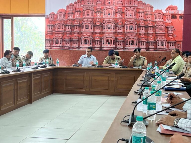चुनाव में धन एवं मादक पदार्थों के गैरकानूनी इस्तेमाल एवं परिवहन के खिलाफ प्रभावी कार्रवाई करें प्रवर्तन एजेंसियां- जिला निर्वाचन अधिकारी