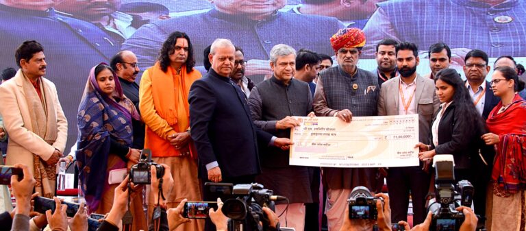 रेल मंत्री ने जयपुर के चारोें हिस्सों को जोड़ कर आगामी 50 साल के विकास हेतु रिगं रेल प्रोजेक्ट का आईडिया दिया