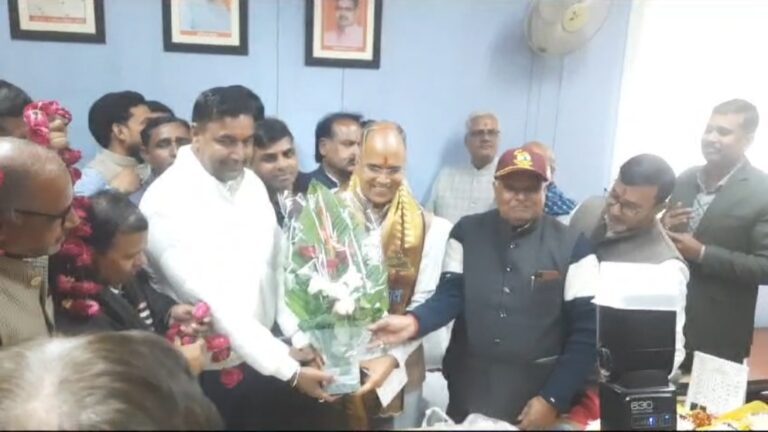 जलदाय मंत्री का  जलदाय कर्मचारीयो ने किया अभिनंदन
