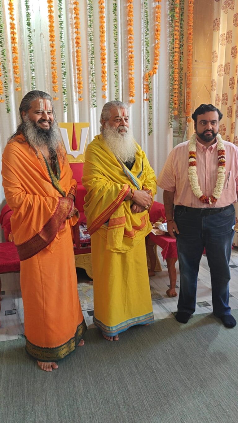 फुजैराह के प्रिंस ने किये श्री गलता गादी के दर्शन, गलतापीठाधीश्वर महाराज जी से लिया आशीर्वाद