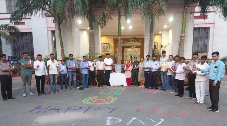 नर्सेज दिवस की पूर्व संध्या पर नर्सेज ने लिया सेवा का “संकल्प”