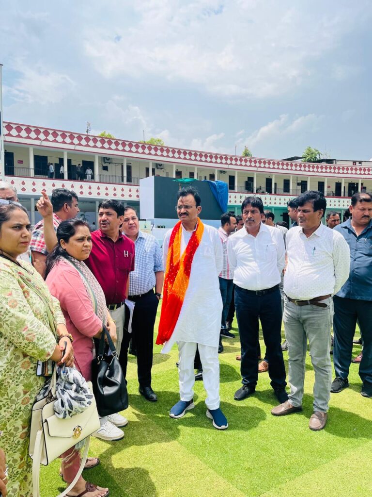 उप मुख्यमंत्री डॉ. प्रेम चंद बैरवा ने लिया योग दिवस राज्य स्तरीय समारोह की तैयारियों का जायजा