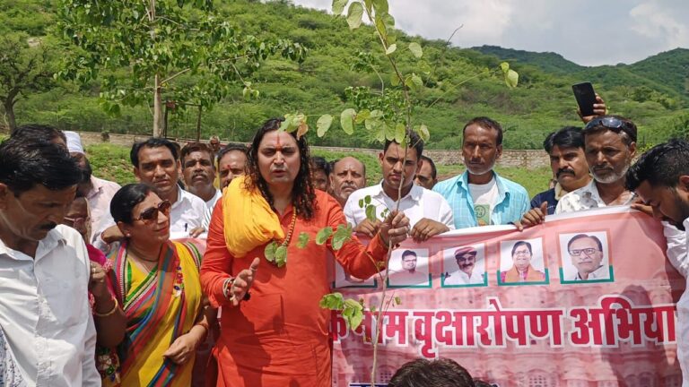 जयसिंहपुरा खोर में विधायक नेतृत्व में हुआ सघन वृक्षारोपण