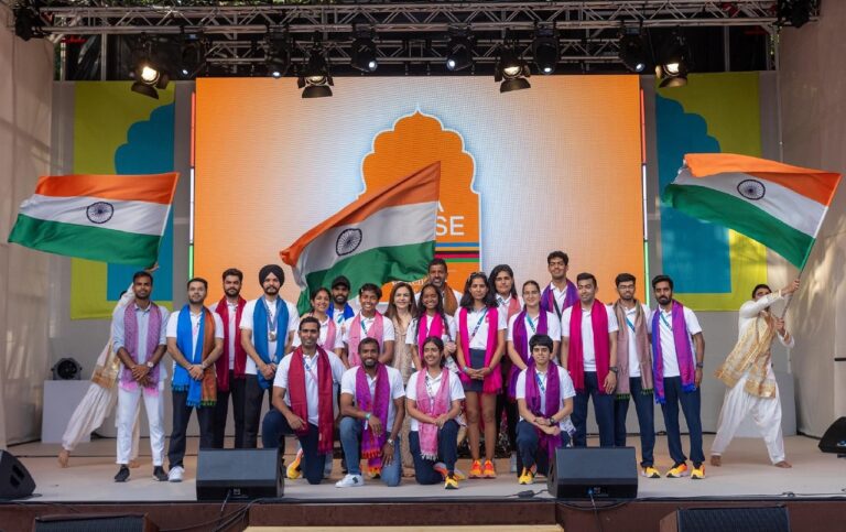 इंडिया-हाउस में लगा भारतीय एथलीटों के पहुंचने पर हुआ सम्मान 