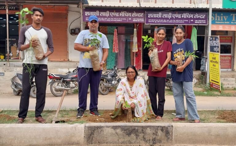 पौधारोपण के माध्यम से दिया आमजन को पर्यावरण का सन्देश