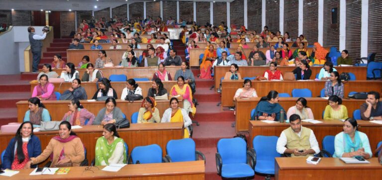 मास्टर ट्रेनर्स ने महिलाओं का कार्यस्थल पर लैंगिक उत्पीड़न अधिनियम की बारीकियों बताई 