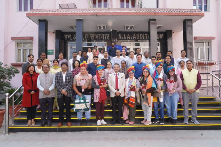 फिलिपींस के पिथेक ओर एफडीए की टीम ने किया राष्ट्रीय आयुर्वेद संस्थान का  दौरा