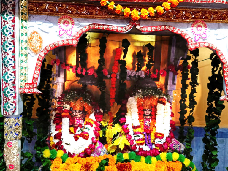 गीता गायत्री मंदिर में गीता जयंती महोत्सव धूमधाम से मनाया
