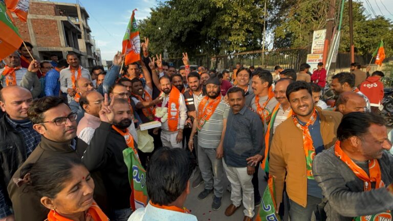 दिल्ली की जनता ने भ्रष्टाचार को ठुकरा कर विकास को चुना – संदीप शर्मा