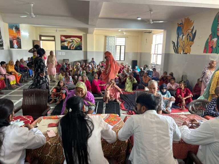 अपना घर आश्रम में वृद्धजनों के लिए एक दिवसीय निःशुल्क स्वास्थ्य शिविर हुआ  
