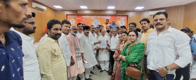 सामान्य वर्ग के संगठनों ने माँगो को लेकर बीजेपी अध्यक्ष को दिया ज्ञापन  