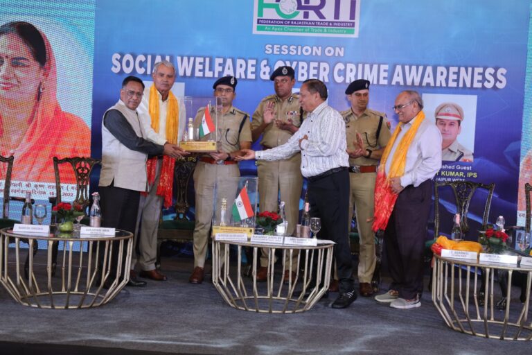 फोर्टी और पुलिस की अनोखी पहल  फोर्टी ने आपराधिक मामलों में पीड़ित 8 बच्चियों  को लिया गोद 