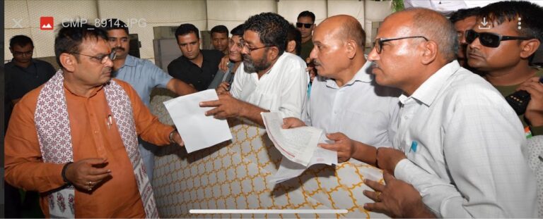 कर्मचारी महासंघ (एकीकृत) ने दिया मुख्यमंत्री को 25 सूत्रीय मांग पत्र