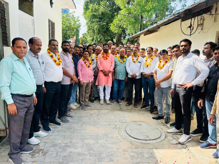 24 सितंबर को शहीद स्मारक पर कर्मचारी संघ धरना देकर करेंगे विरोध प्रदर्शन