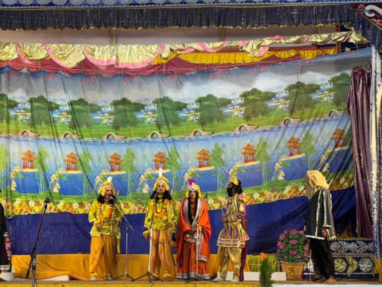 रामलीला में राम केवट का हुआ भावपूर्ण संवाद  मंचन