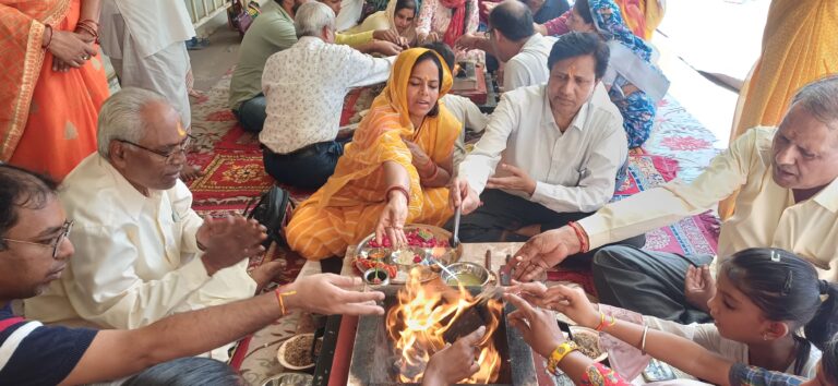 गोविंद देव जी मंदिर में भक्ति, शक्ति और मर्यादा का त्रिवेणी संगम में मां दुर्गा का हवन