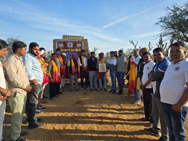 अमावस्या पर श्री श्याम गौ सेवा ने किया हरा चारा,गुड का वितरण