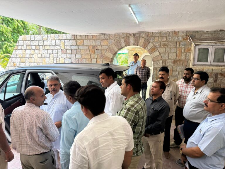 नर्सेज दिवस पर नर्सिंग निदेशालय घोषणा की मांग