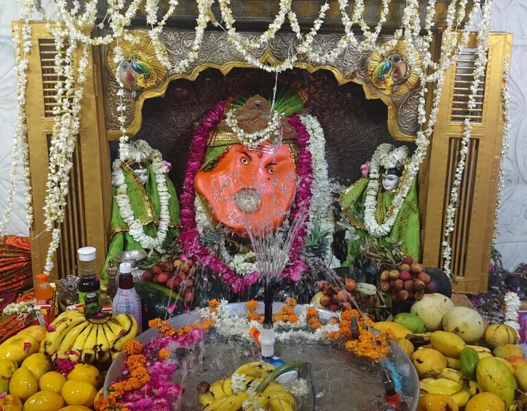 परकोटा गणेश मंदिर में सजी जलविहार झांकी में छाछ ठंडाई लगाया भोग