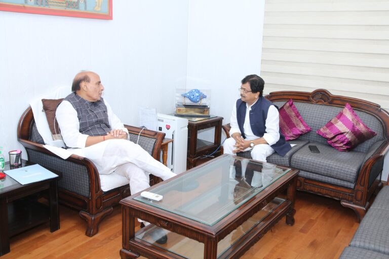 राजनाथ सिंह से डॉ. निर्मल जैन की शिष्टाचार मुलाकात जेन-जी के मुद्दे पर हुई चर्चा